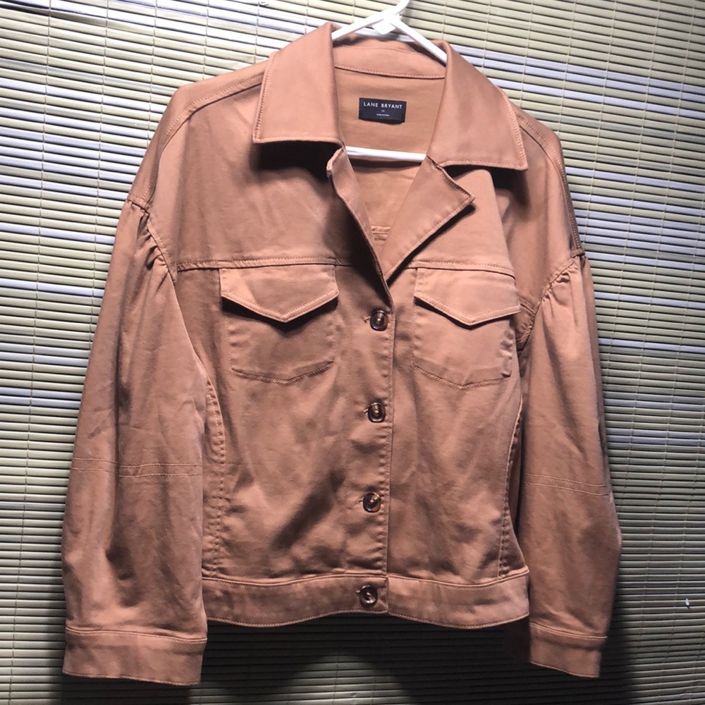 Plus size light weight jacket size 14 brown.